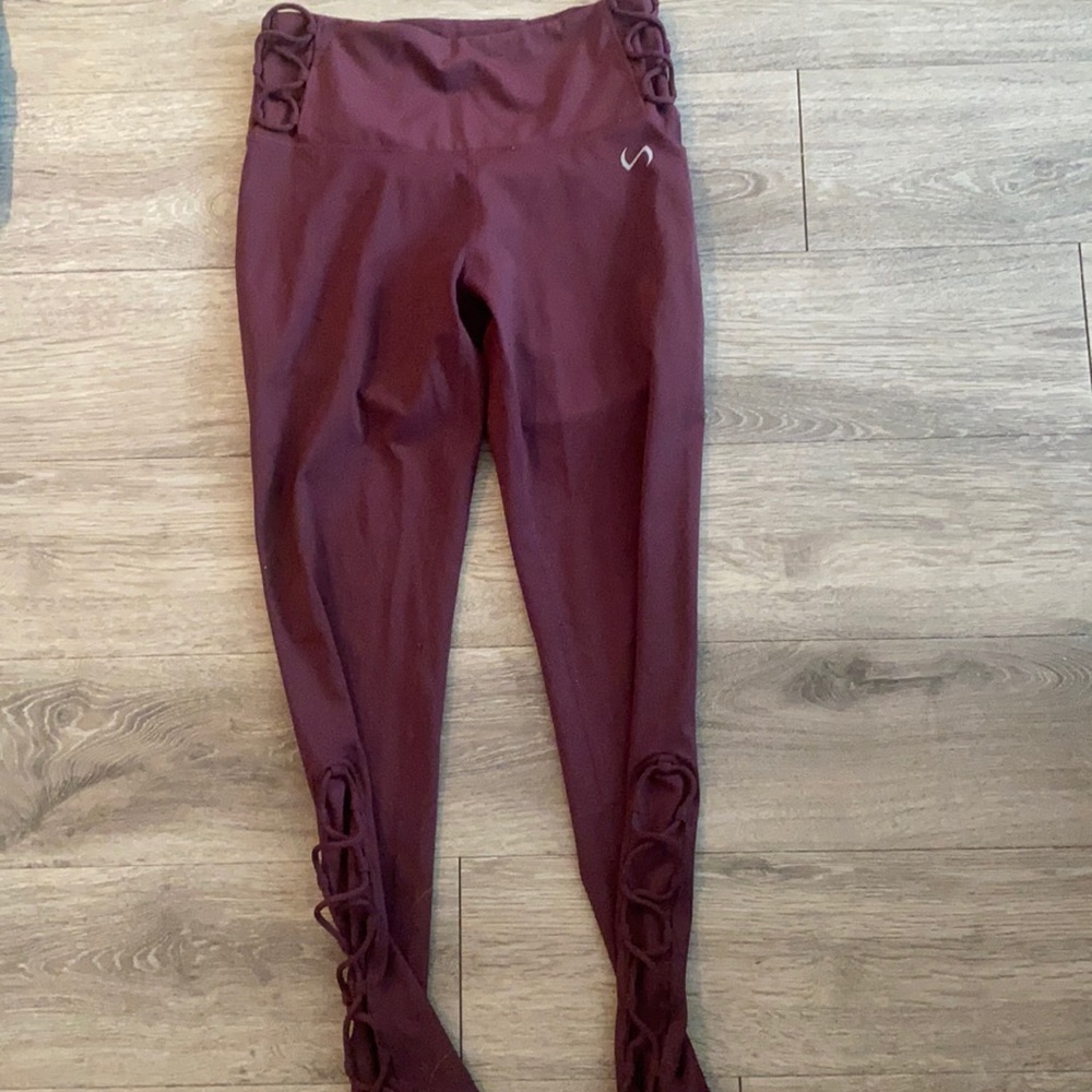Dia 7/8 Leggings - Burgundy